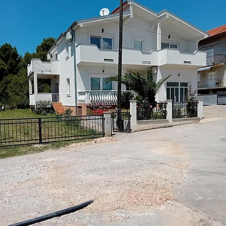 Apartman Markovic Zara Esterno foto